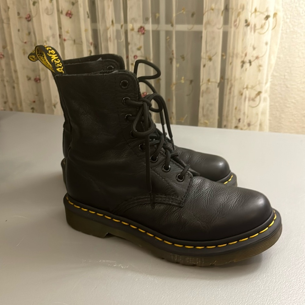 Dr. Martens Pascal Leather boots